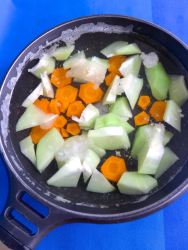 1 cocer sayote y zanahoria