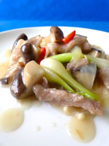 ternera salteada con salsa de ostrass