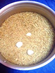 2 poner a cocer con 3 ajos