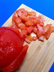 2 escaldar pelar y trocear tomate