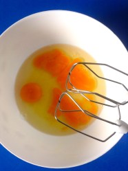1 batir huevos