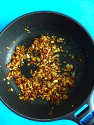 2 freir ajo y perejil