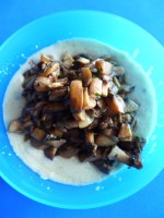 1 mezclar los champis con la salsa