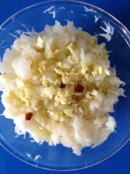 2 añadir ajo y cayena