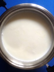 5 calentar leche con azucar