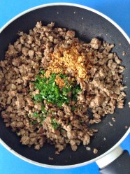 4 añadir perejil y canela