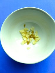 1 trocear ajo y jengibre