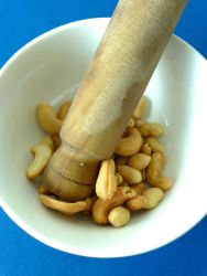 6 triturar cacahuetes y anacardos