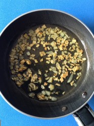 rehogar o tostar ajo