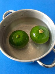 1 hervir los zapallitos