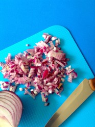 13 picar cebolla roja