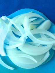 8 partir cebolla juliana