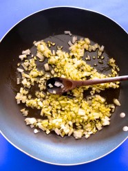 4 rehogar cebolla y ajo