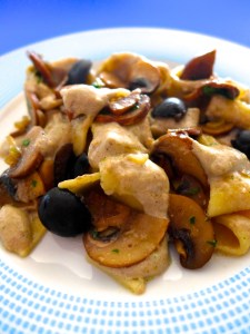 fettuccine con salsa funghi