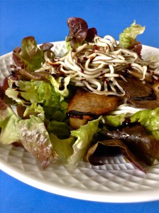 ensalada de setas y gulass